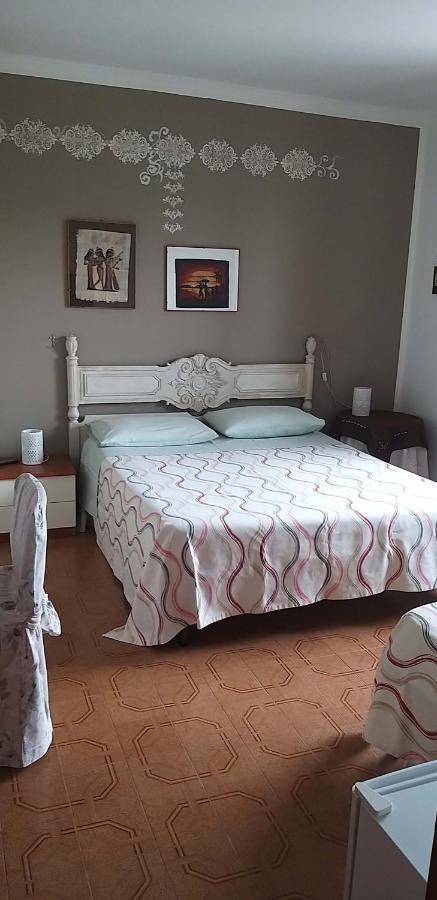 La Finestra Sul Cortile Bed & Breakfast Помеция Екстериор снимка